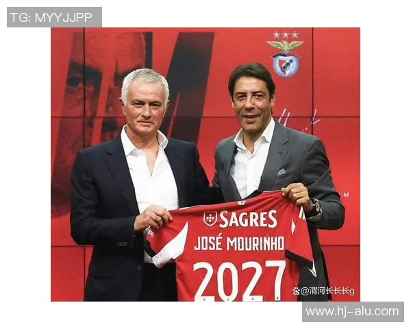 意甲激战：巴黎圣日耳曼狂胜本菲卡四球大捷引发全场热烈反响