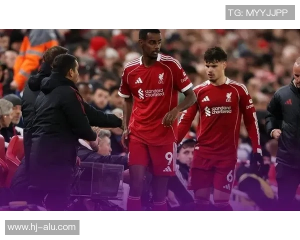 英超激战拜仁小胜本菲卡红牌事件引发全场热议与转会传闻