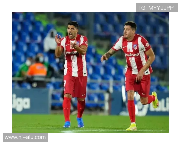 本菲卡逆转马竞4-3争议判罚引发全场热议与球迷狂欢